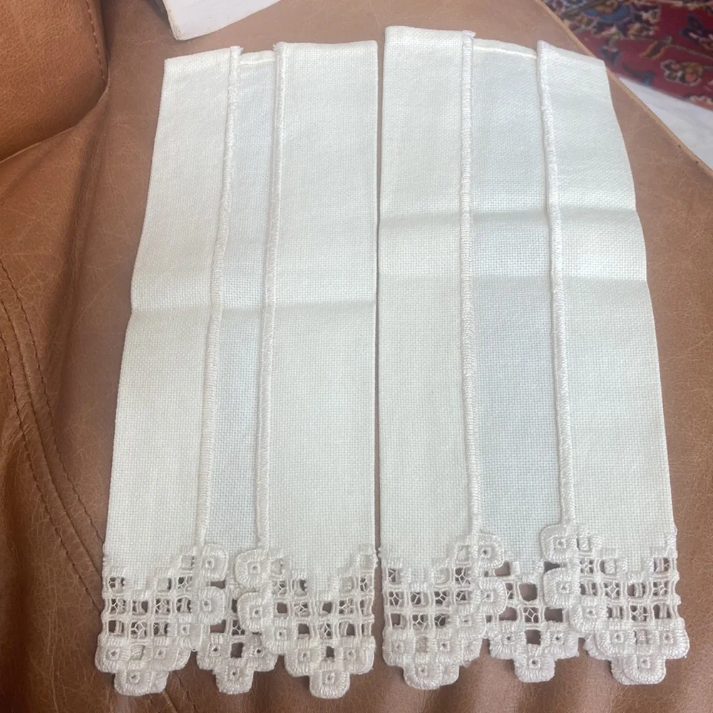 Buttercream thick linen tea towels. Pair of two. 1940s vintage.